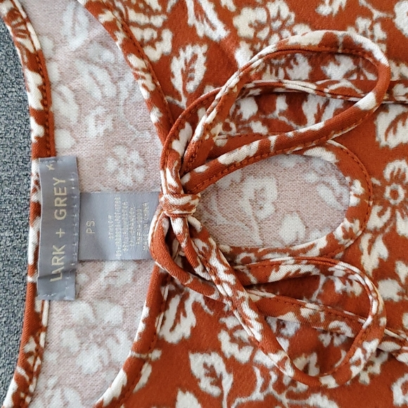 🆕️ Lark + Grey Women's Floral Rust Orange Long Sleeve Pleated Dress SIZE: PS - Picture 13 of 13